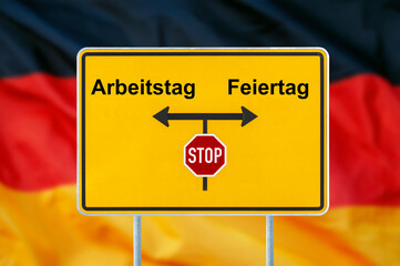 Ein Wegweiser zeigt in unterschiedliche Richtungen mit der Aufschrift 