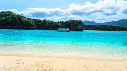Fototapeta premium 石垣島・川平湾（沖縄県石垣市）