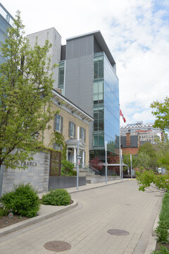 general angle view of Celia Franca Centre, flagship facility of Canada&rsquo;s National Ballet School (NBS), located at 400 Jarvis Street in Toronto