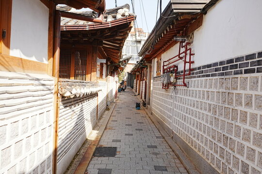 Bukchon Hanok Village, Village of Traditional Korean Houses in Seoul, Korea  - 韓国 ソウル 北村韓屋村