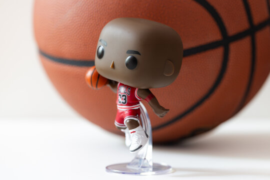 Funko Pop!  NBA:  Bulls Michael Jordan Vinyl Figure