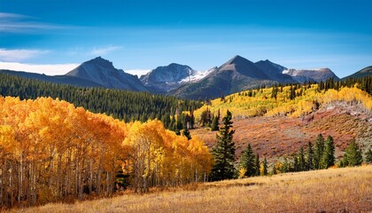 Fototapeta premium colorado rocky mountains during the the fall season