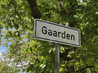 Hinweisschild auf den Kieler Stadtteil Gaarden