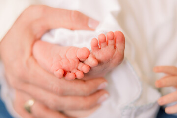 Newborn babies feet
