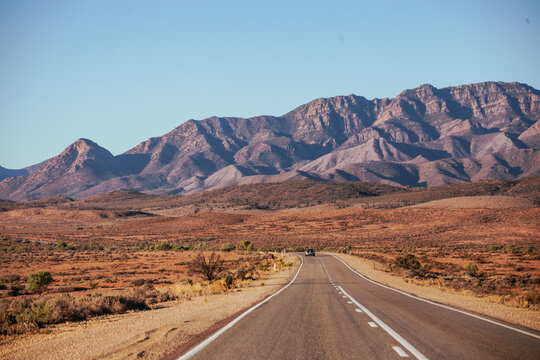Outback road to Ikara–Flinders Ranges National Park, SA, Australia