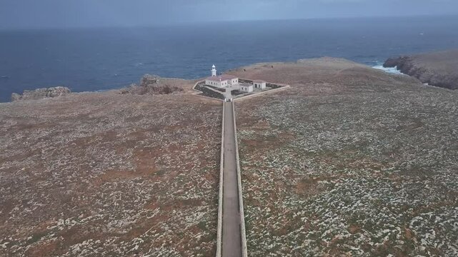 Faro de Punta Nati en la Isla de Menorca, Baleares