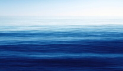 Obraz premium Tranquil ocean surface. Gentle waves