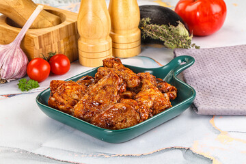 Buffalo chicken wings barbecue sauce