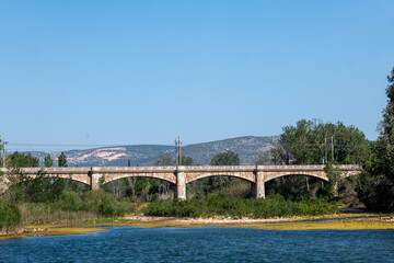 Naklejka premium bridge over the river thames