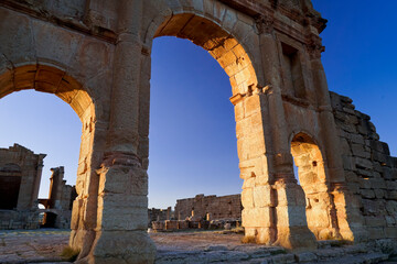L'antica città Romana di Sufetula, con il foro ed il teatro perfettamente conservati. Sbeitla,...