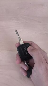 Abrir con mando a distancia 