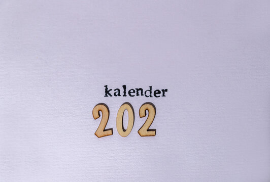 Kalender Schriftzug mit Holzbuchstaben und offenem Ende