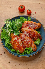Meatballs with Tomato Sauce and Lettuce