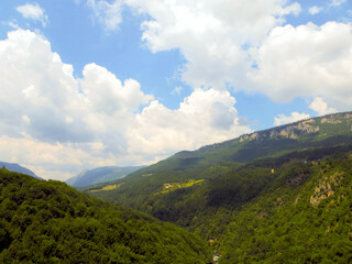 Fototapeta premium Explore Tara River Canyon in Montenegro for Breathtaking Views and Outdoor Adventures