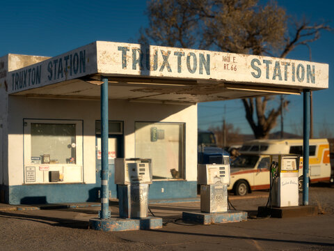 Old-School Fuel: Truxton Service Station on Arizona&rsquo;s Route 66