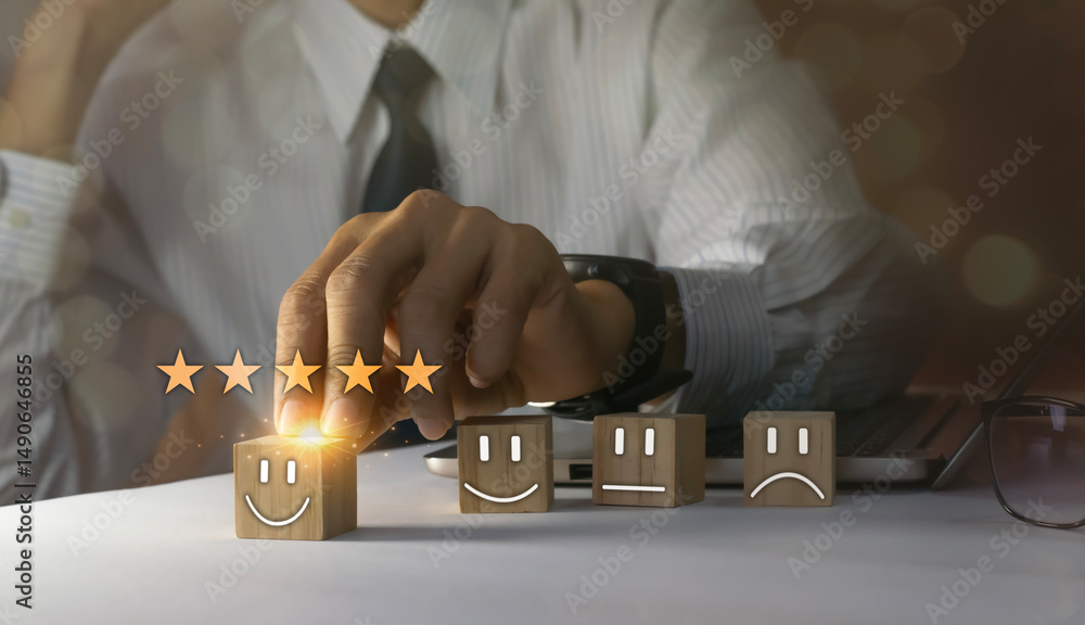 Aufkleber user give rating to service experience on online application for customer review satisfaction feedba