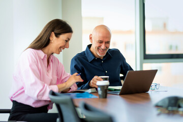 Obraz premium Business people working in a modern office
