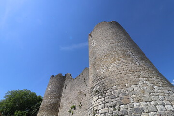 Forteresse médiévale, ancien château fort, village de Yèvre le Châtel, département du Loiret,...
