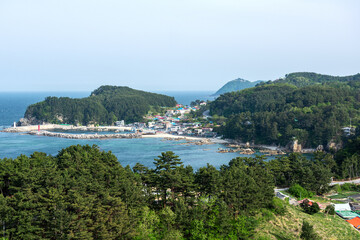 Fototapeta premium The beautiful sea shore coast,cliff, rock and wave on early morning.