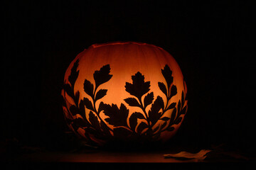 015-064-137-u8969375333_Pumpkin_with_a_Leafy_Halo_Silhouette_Emphasize_th_29b945b0-85fa-4ba2-8f33-35fb0c7fbf68_2
