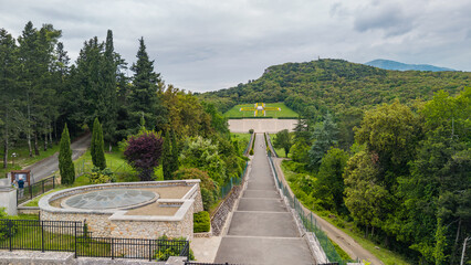 Polski Cmentarz Wojenny Monte Cassino z drona © Marcin