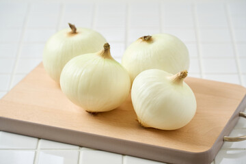 新玉ねぎ（新鮮な春野菜）