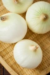 新玉ねぎ（新鮮な春野菜）