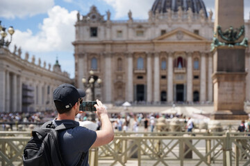 A young adventurous man, enjoying the beauties of Rome.