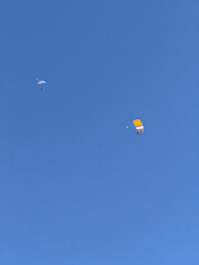 Skydiving 