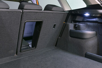 Ski hatch on the rear seat backs in the car