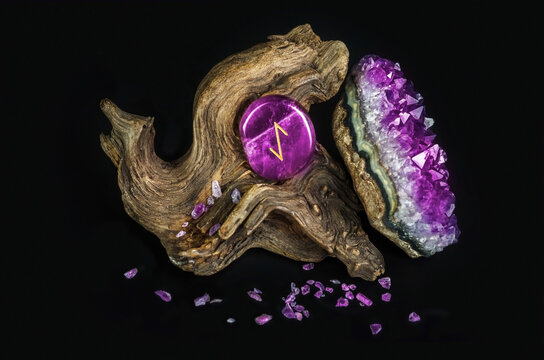 Eihwaz Rune &ndash; Viking Symbol of the Sun and Success