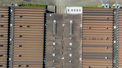 Vue rapprochée du dessus d’une usine industrielle