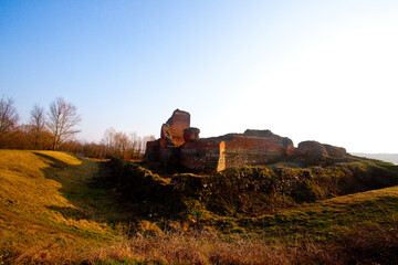 Ruiny zamku gotyckiego w Bobrownikach nad Wisłą, Poland	