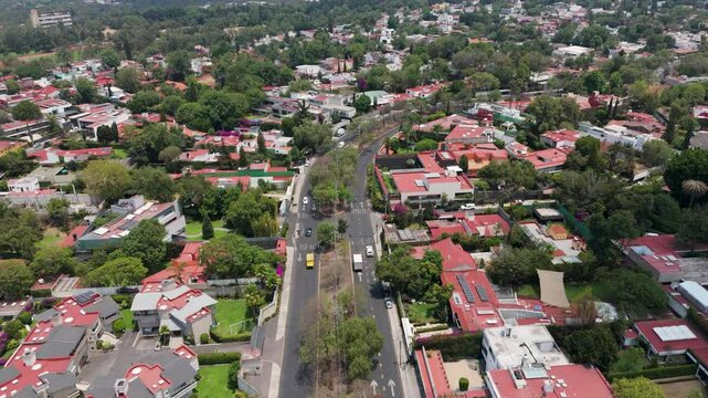 Overhead drone perspective of Pedregal area, known for its exclusive mansions and residences in CDMX