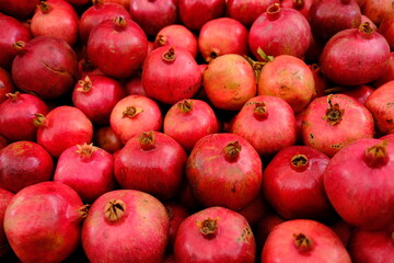 A pile of pomegrenates on the Turkish market