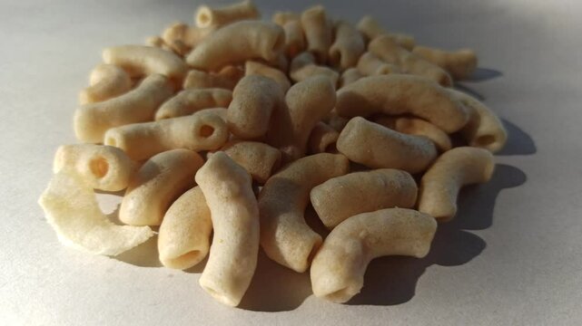 macaroni crackers