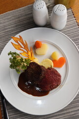 GRILLED TENDERLOIN WITH BLACK PEPPER SAUCE