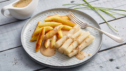Schupfnudeln mit Spargel