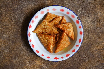Fried tempeh on a plate