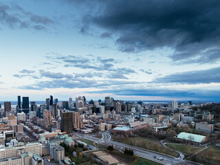 Fototapeta premium Cloudy Montreal City Skyline at sunset, Quebec, Canada.