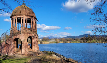 Tempel im Seepark Freiburg