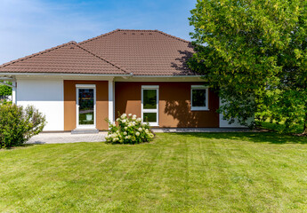 Bungalow mit Garten
