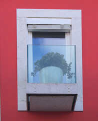 Janelas de Lisboa em prédios antigos e históricos