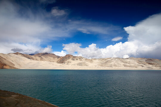 The most beautiful place in Xinjiang, China, Baisha Lake in Kashgar