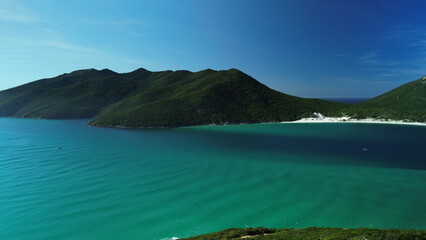 Fototapeta premium view of the sea and mountains