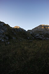 Obraz premium Hiking near vusanje, montenegro autumn