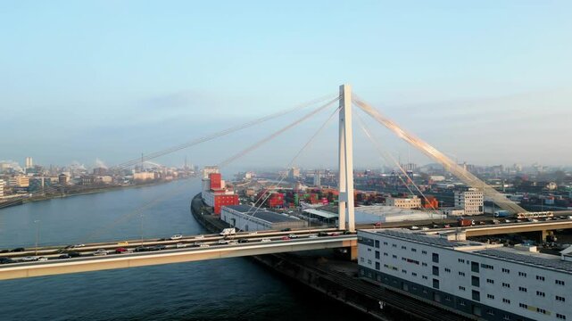 Kurt-Schumacher-Br&uuml;cke Ludwigshafen und Mannheim mit der BASF und Rhein