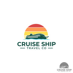 Fototapeta premium Cruise ship travel classic logo. incorporating sun and ocean with summer vibe.