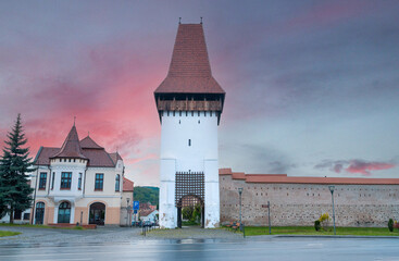 Forkesch tower Medias