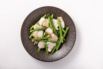 鱈とアスパラガスのガーリックバター焼き